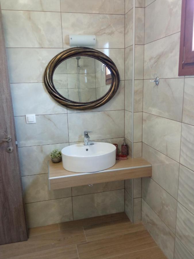 Kali Luxury Apartments -Garden-Gold- อาโยส นิโกลาออส ภายนอก รูปภาพ